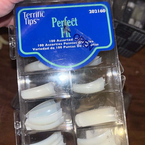 Acrylic Nail Set - Picture 4 of 16